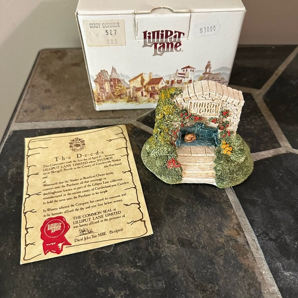 Lilliput Lane Cosy Corner - Picture 5 of 6